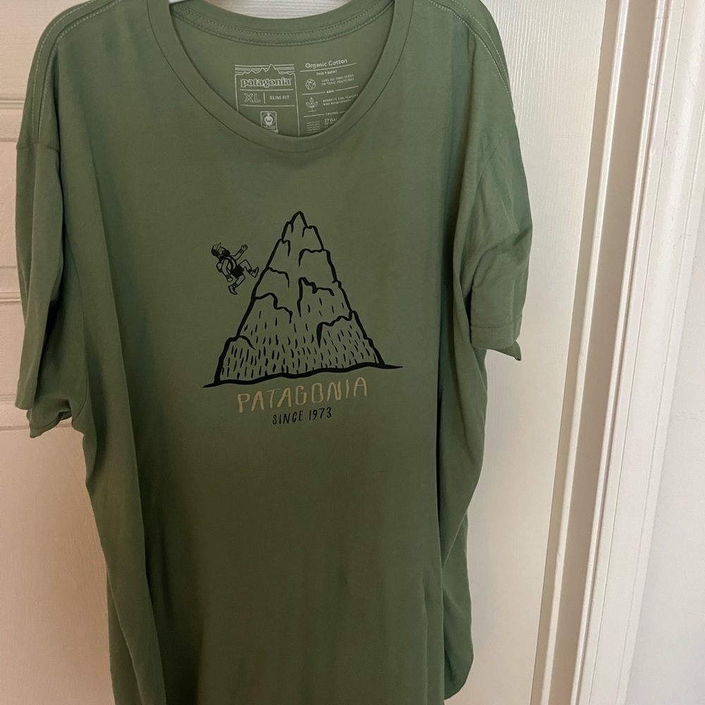 Men’s NWOT Patagonia Organic Cotton slim fit t-shirt XL